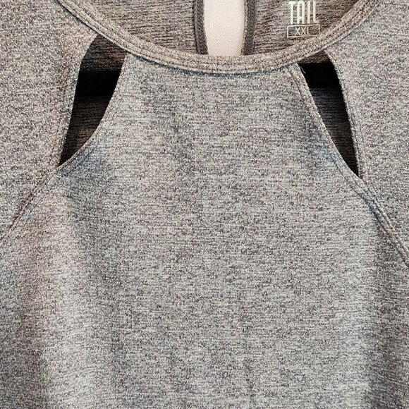 NWOT TAIL Activewear Julieta Top - Grey - XXL - Picture 4 of 8
